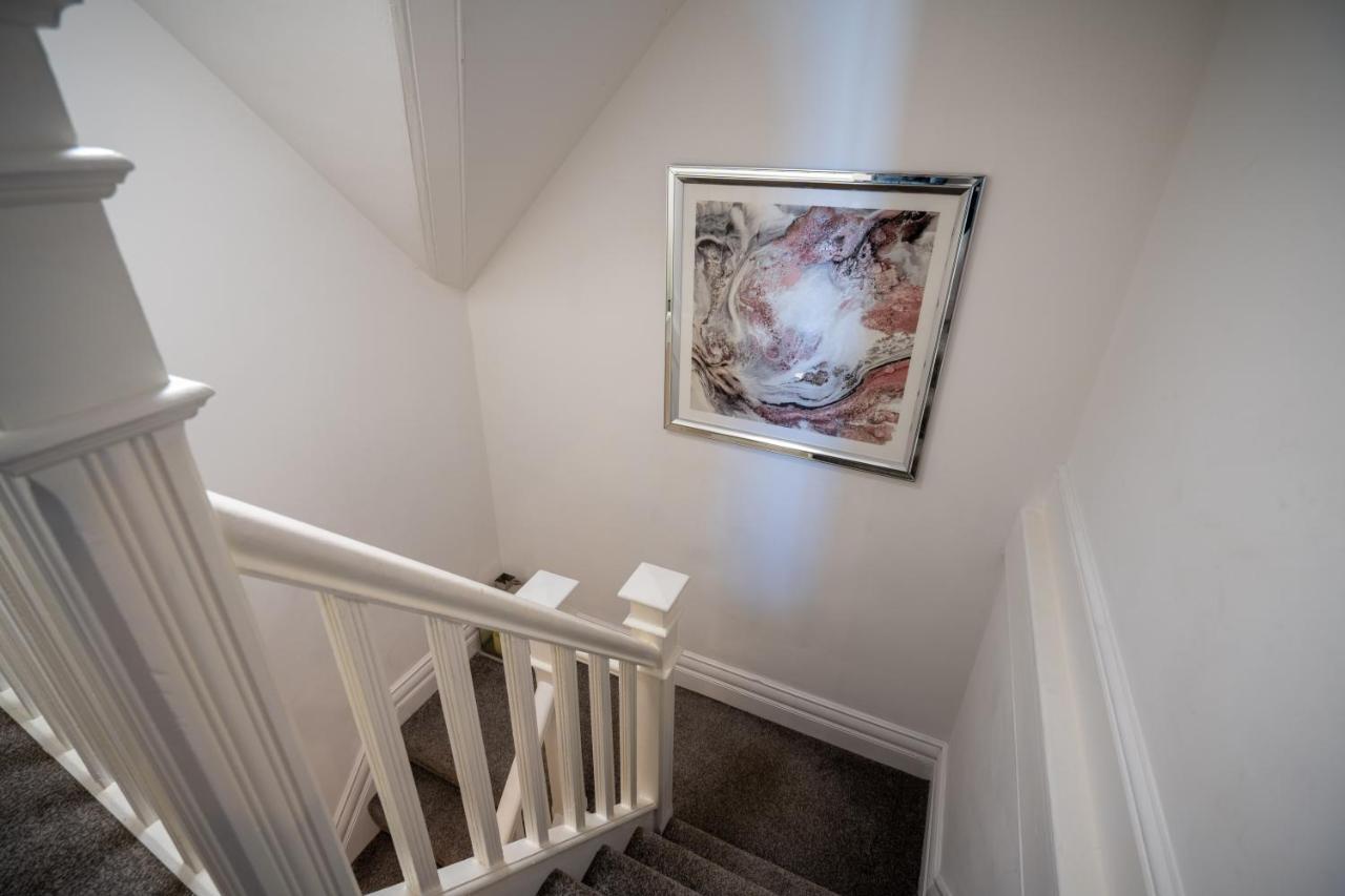 Appartamento Cavendish Cat And Gaming House Blackpool Esterno foto
