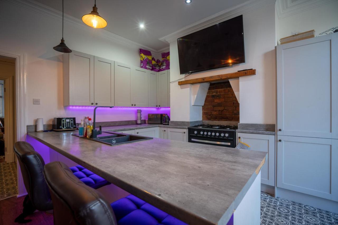 Appartamento Cavendish Cat And Gaming House Blackpool Esterno foto