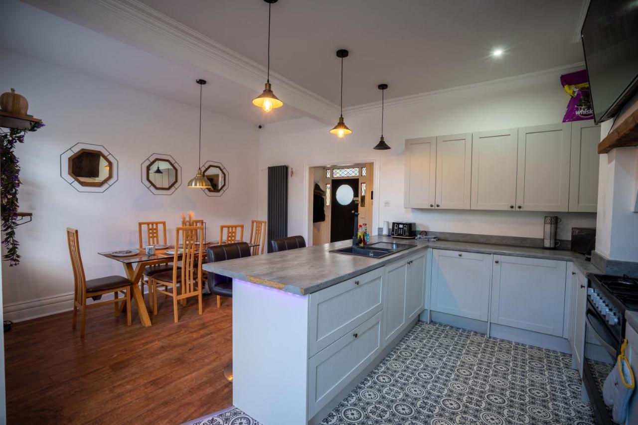 Appartamento Cavendish Cat And Gaming House Blackpool Esterno foto