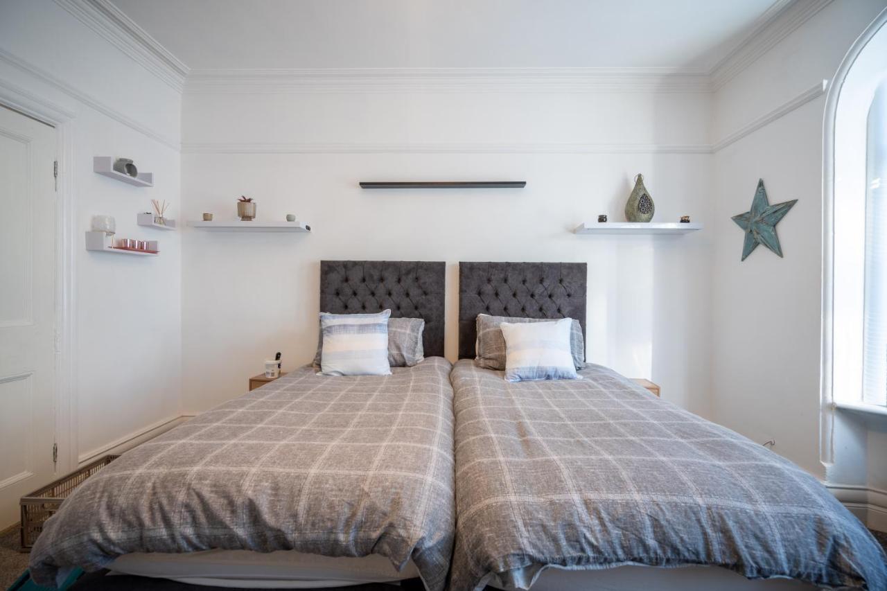 Appartamento Cavendish Cat And Gaming House Blackpool Esterno foto