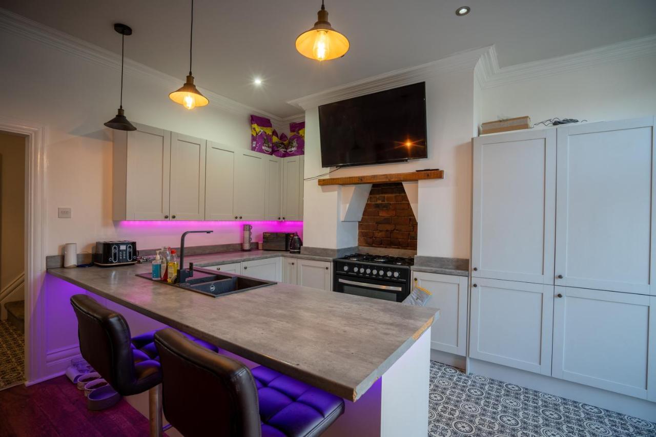 Appartamento Cavendish Cat And Gaming House Blackpool Esterno foto