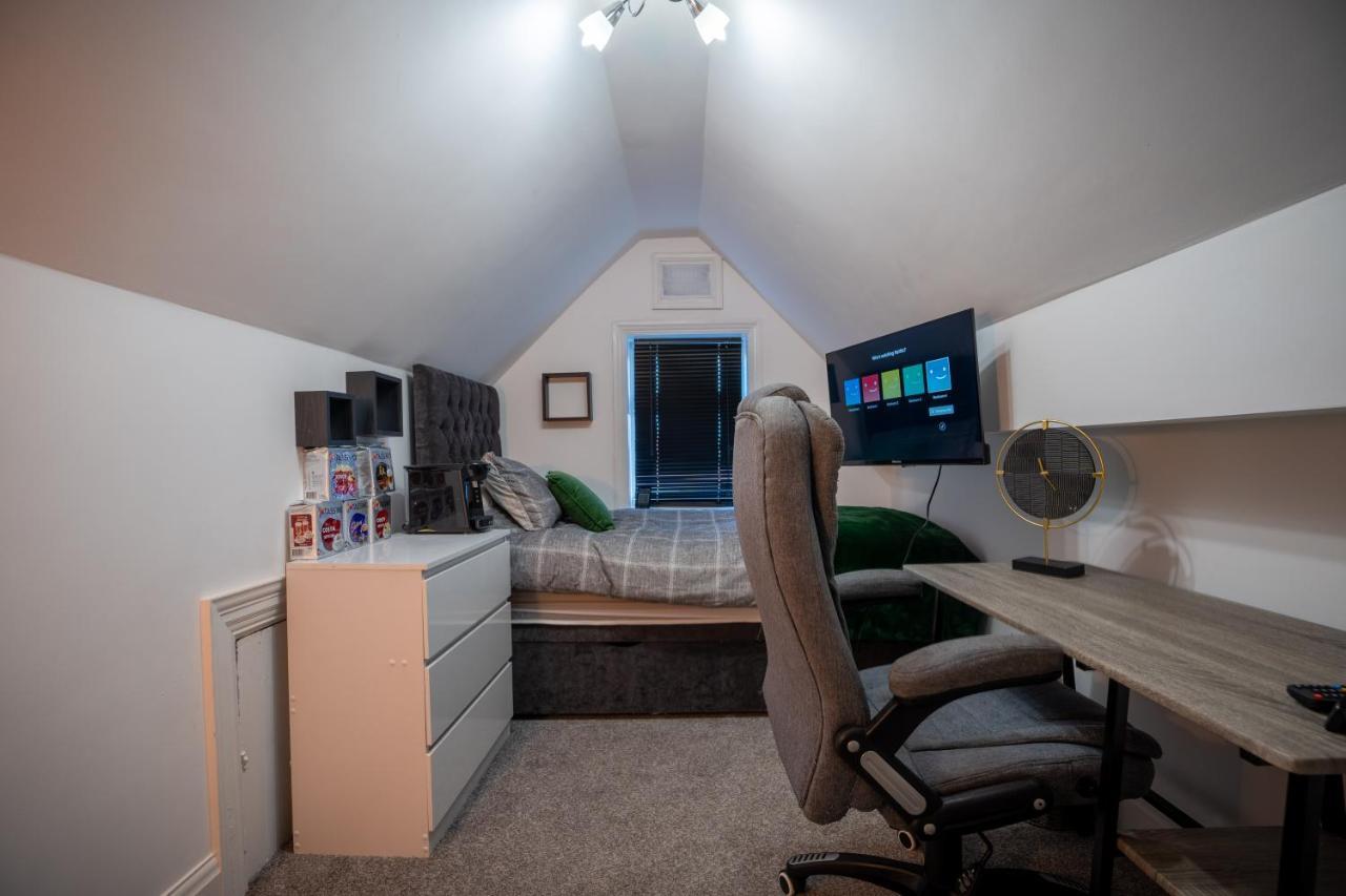 Appartamento Cavendish Cat And Gaming House Blackpool Esterno foto